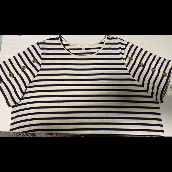 89th & Madison blouse - Picture 9 of 14